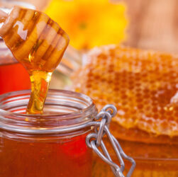 Miele di manuka, non sono dolcificante: proprietà e benefici