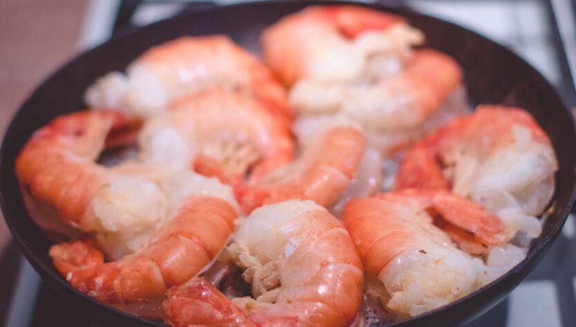 shrimp on black pan